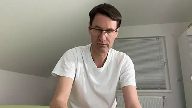 zxzx cam1 online show from 03/17/26, 04:10