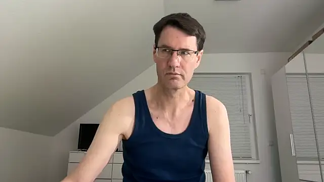 zxzx cam1 online show from 03/06/26, 04:24