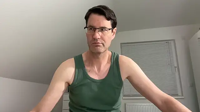 zxzx cam1 online show from 04/03/26, 09:32