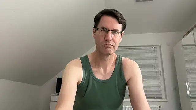 zxzx cam1 online show from 04/02/26, 08:59