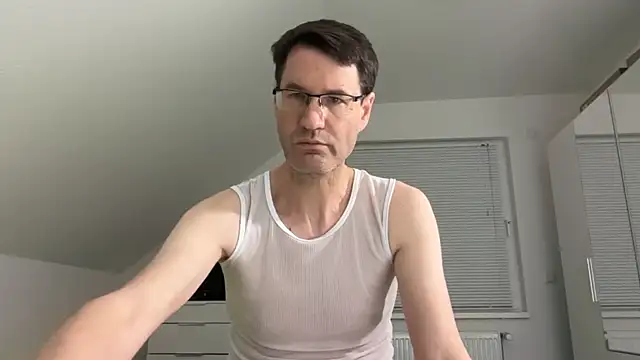 zxzx cam1 online show from 02/28/26, 03:33