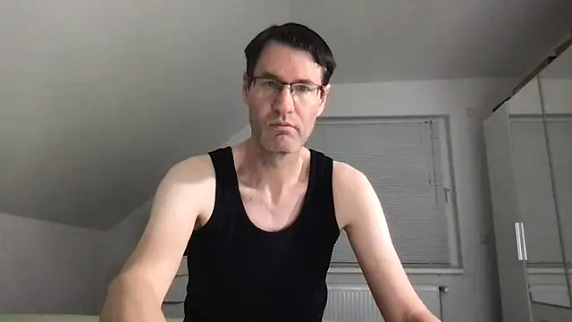 zxzx cam1 online show from 01/11/26, 04:03