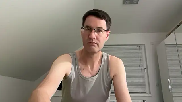 zxzx cam1 online show from 02/06/26, 10:50