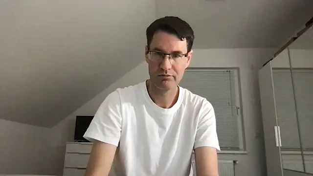 zxzx cam1 online show from 11/21/25, 04:39