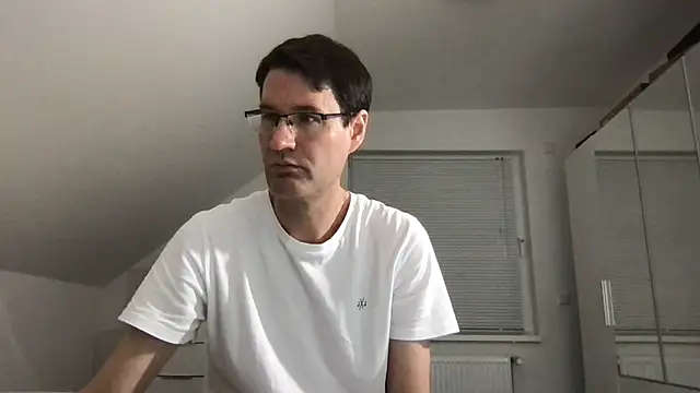 zxzx cam1 online show from 12/21/25, 04:52