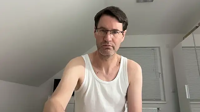 zxzx cam1 online show from 04/05/26, 03:19