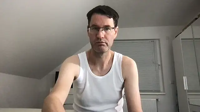 zxzx cam1 online show from 11/23/25, 04:39