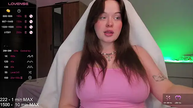 HANNA MONTANAS online show from 11/30/25, 12:50