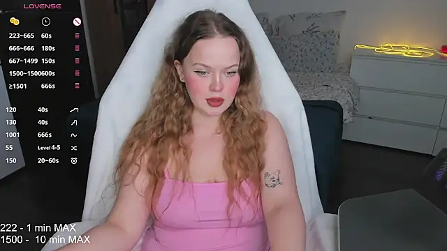 HANNA MONTANAS online show from 09/23/25, 01:40