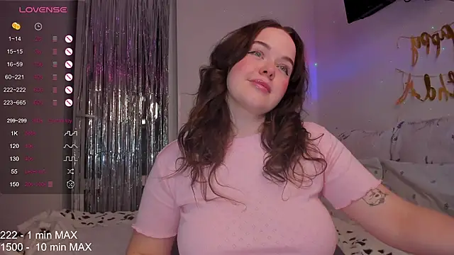 HANNA MONTANAS online show from 12/04/25, 05:01