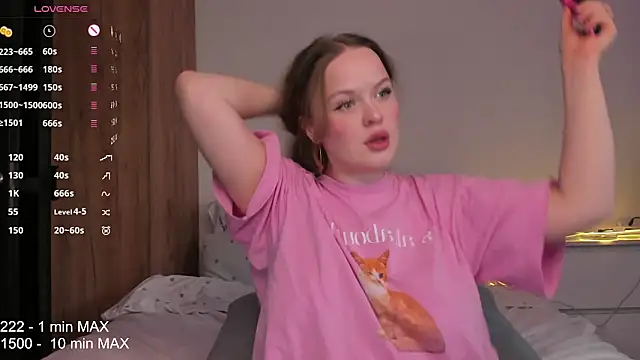 HANNA MONTANAS online show from 10/03/25, 01:34