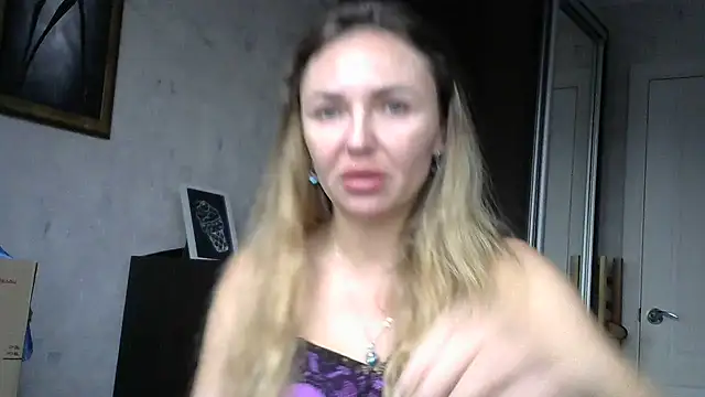 AngelinaLove28 online show from 11/23/25, 08:02