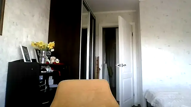 Snapshot of AngelinaLove28 chatting on 04/07/26, 06:48 AngelinaLove28 online show from 04/07/26, 06:48