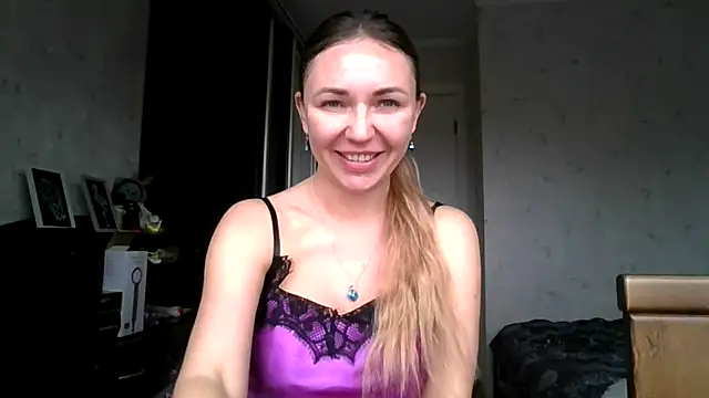 AngelinaLove28 online show from 11/16/25, 07:24