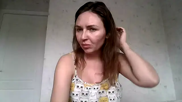 AngelinaLove28 online show from 05/31/26, 07:36