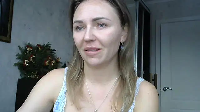 AngelinaLove28 online show from 01/09/26, 07:26