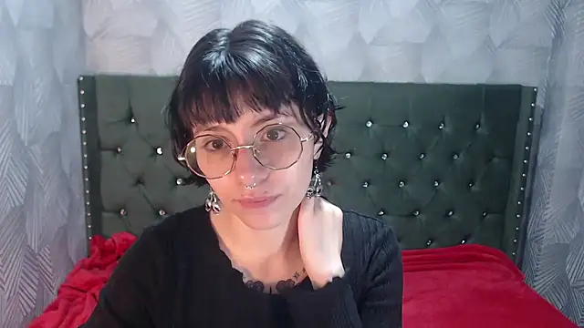 charlottemoonxz online show from 11/15/25, 12:31