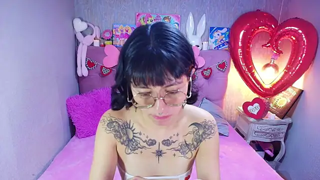 charlottemoonxz online show from 02/13/26, 06:52