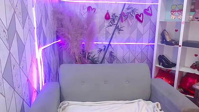 charlottemoonxz online show from 09/19/25, 08:57