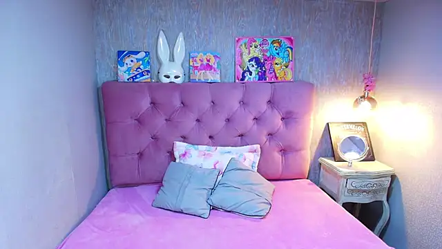 charlottemoonxz online show from 05/10/26, 05:48