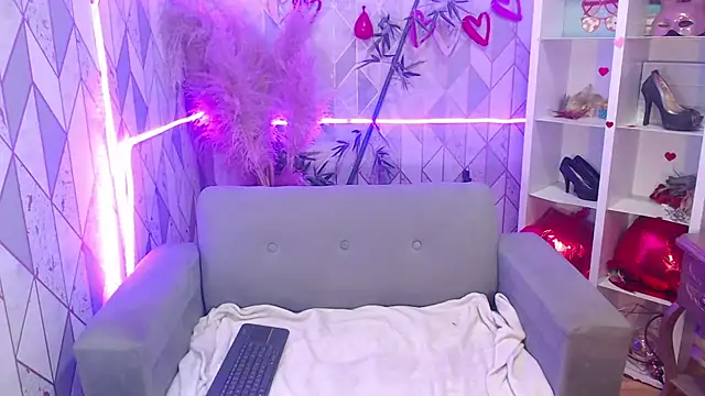 charlottemoonxz online show from 10/02/25, 08:01
