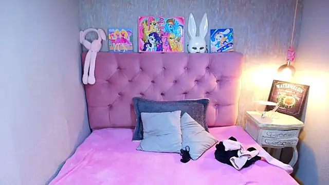 charlottemoonxz online show from 03/18/26, 06:42