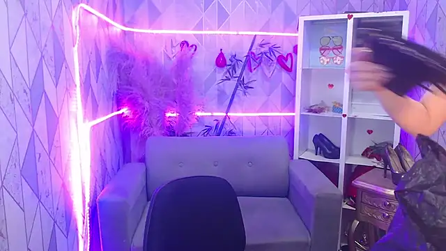 charlottemoonxz online show from 10/18/25, 04:42