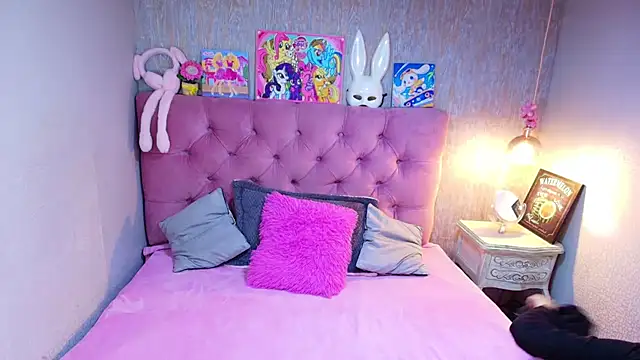 charlottemoonxz online show from 02/25/26, 07:03