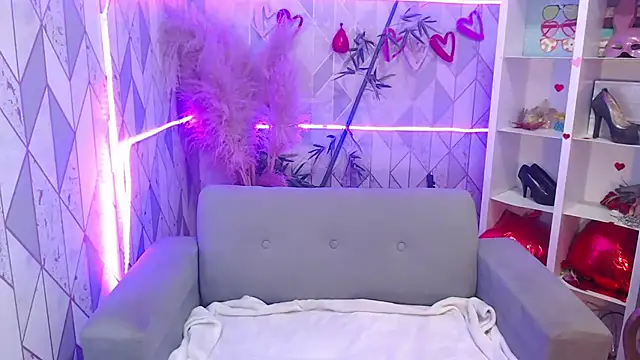 charlottemoonxz online show from 10/06/25, 07:03