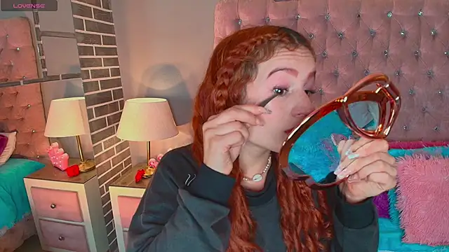 AdelaineBest online show from 10/08/25, 05:53