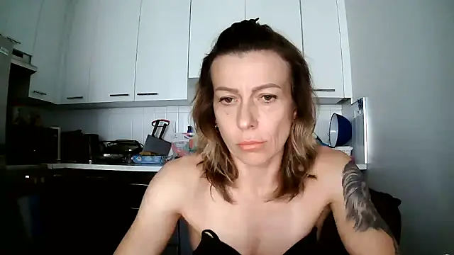 Snapshot of anechka1 chatting on 06/30/26, 04:40 anechka1 online show from 06/30/26, 04:40
