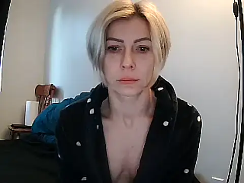 Snapshot of anechka1 chatting on 12/19/24, 12:45 anechka1 online show from 12/19/24, 12:45