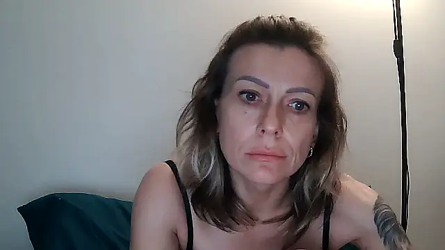 Snapshot of anechka1 chatting on 06/20/26, 09:53 anechka1 online show from 06/20/26, 09:53