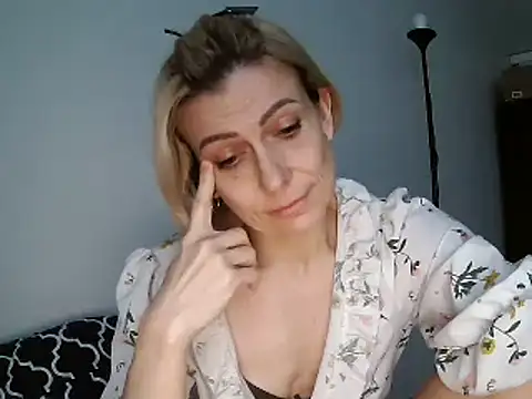 Snapshot of anechka1 chatting on 02/10/25, 10:09 anechka1 online show from 02/10/25, 10:09