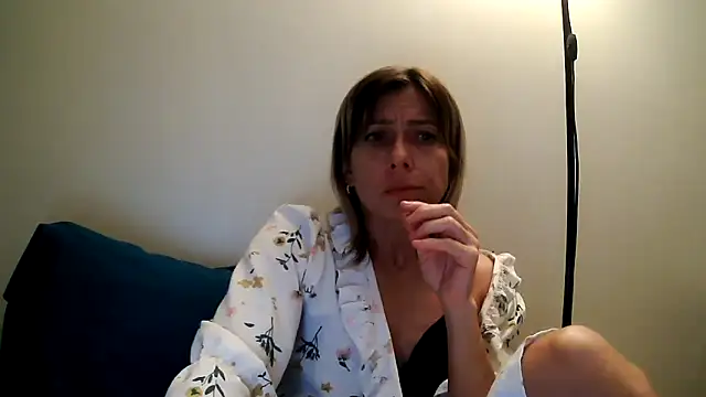 anechka1 online show from 04/15/26, 12:27