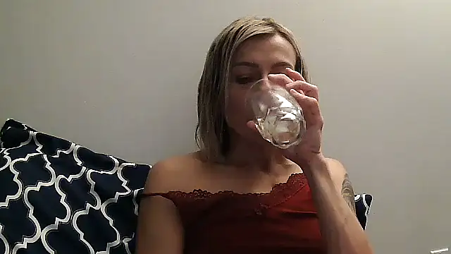 Snapshot of anechka1 chatting on 10/19/25, 12:46 anechka1 online show from 10/19/25, 12:46