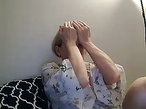 Snapshot of anechka1 chatting on 02/06/25, 12:54 anechka1 online show from 02/06/25, 12:54