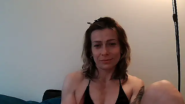 Snapshot of anechka1 chatting on 07/05/26, 12:15 anechka1 online show from 07/05/26, 12:15