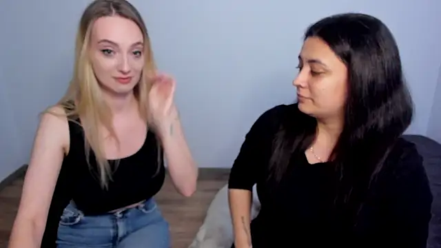 LuciaLoca online show from 04/03/26, 10:27