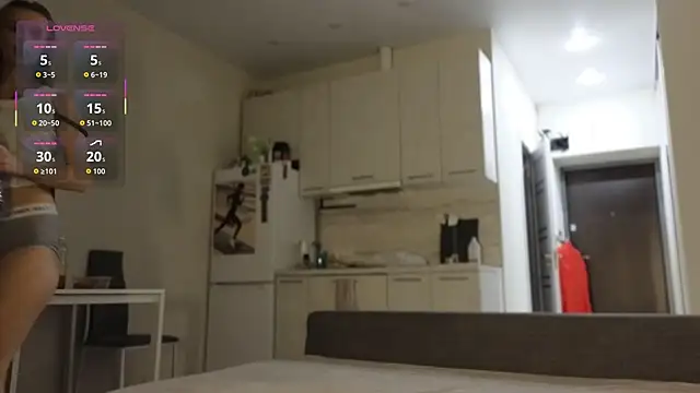 Snapshot of lluna_drug chatting on 09/20/25, 06:02 lluna drug online show from 09/20/25, 06:02