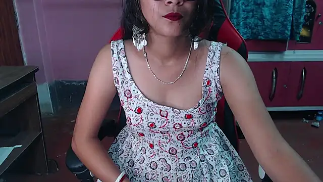 Angel Alison  online show from 02/12/25, 06:30