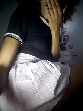 Snapshot of GoddessVee chatting on 10/19/25, 07:38 GoddessVee online show from 10/19/25, 07:38