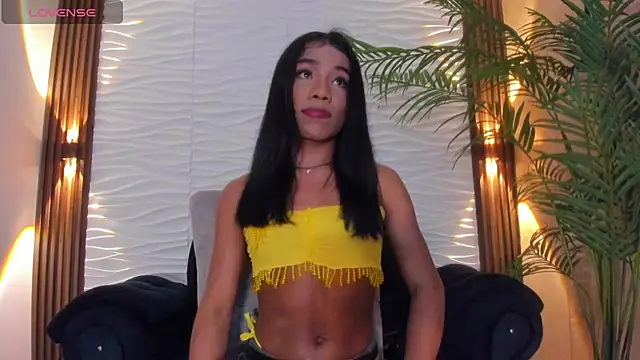 Snapshot of kimberly_Gonzalez1 chatting on 03/21/25, 04:28 kimberly Gonzalez1 online show from 03/21/25, 04:28