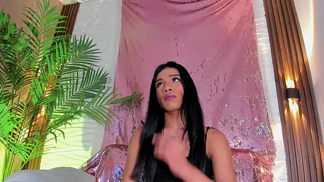 Snapshot of kimberly_Gonzalez1 chatting on 09/28/25, 03:24 kimberly Gonzalez1 online show from 09/28/25, 03:24