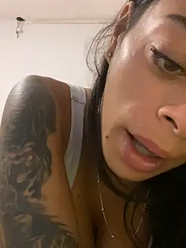 Snapshot of canderodrig777 chatting on 02/06/25, 01:10 canderodrig777 online show from 02/06/25, 01:10