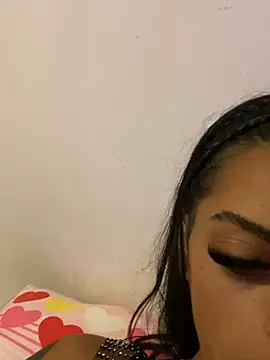 Snapshot of canderodrig777 chatting on 01/01/25, 12:21 canderodrig777 online show from 01/01/25, 12:21