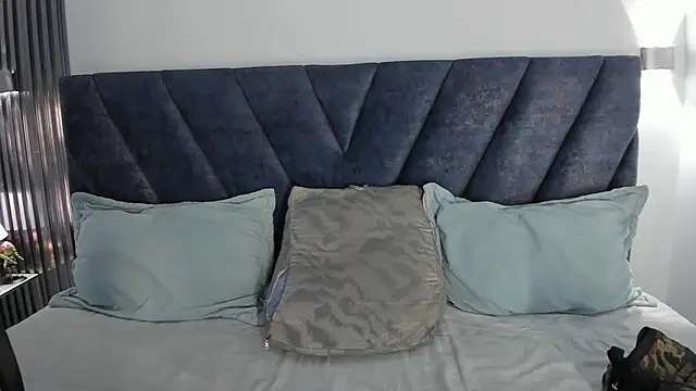 Karmilla Rosse online show from 10/10/25, 10:38