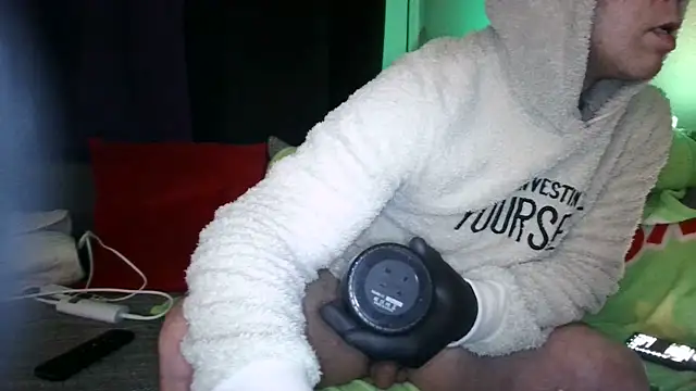0815lukas2024 online show from 01/13/26, 12:47