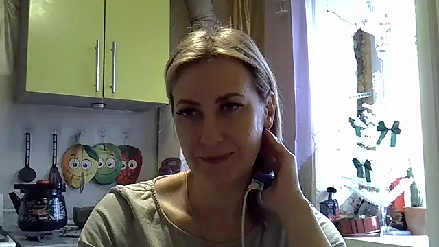 Snapshot of AshleyXHoney chatting on 01/17/25, 09:06 AshleyXHoney online show from 01/17/25, 09:06
