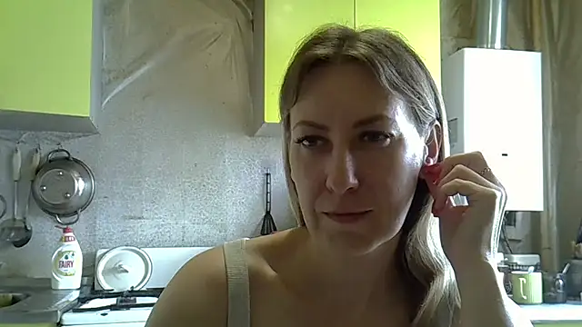 Snapshot of AshleyXHoney chatting on 06/04/26, 06:40 AshleyXHoney online show from 06/04/26, 06:40